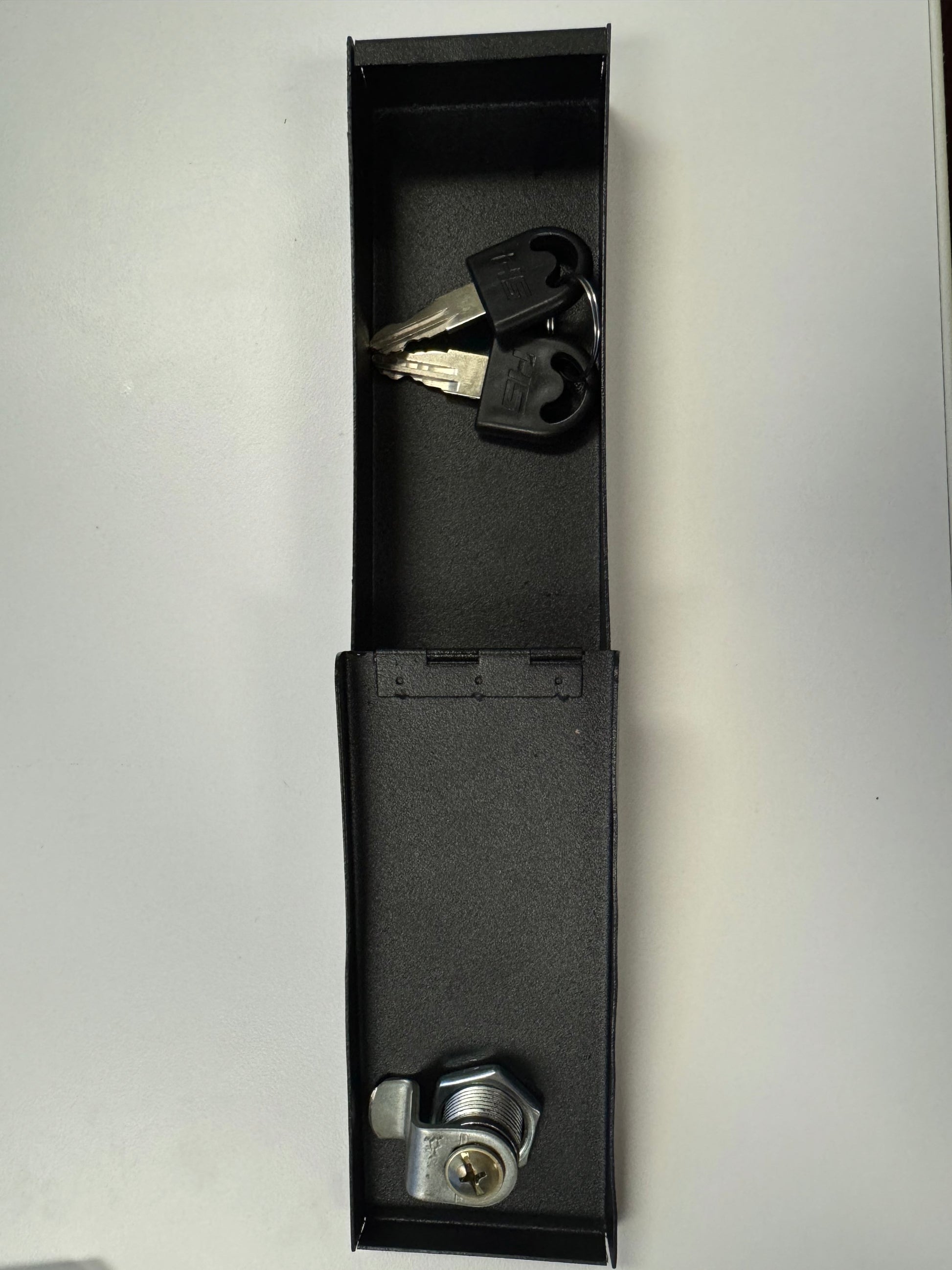 Gamble Smart Lock Box (metal w/key) image 3